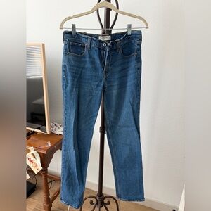 Abercrombie & Fitch women’s mid rise Straight Blue Jeans